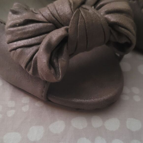 Mootsies Tootsies Taupe Slingbacks Taupe Open Toe Adjustable Strap Size 8 - Used - Picture 7 of 8